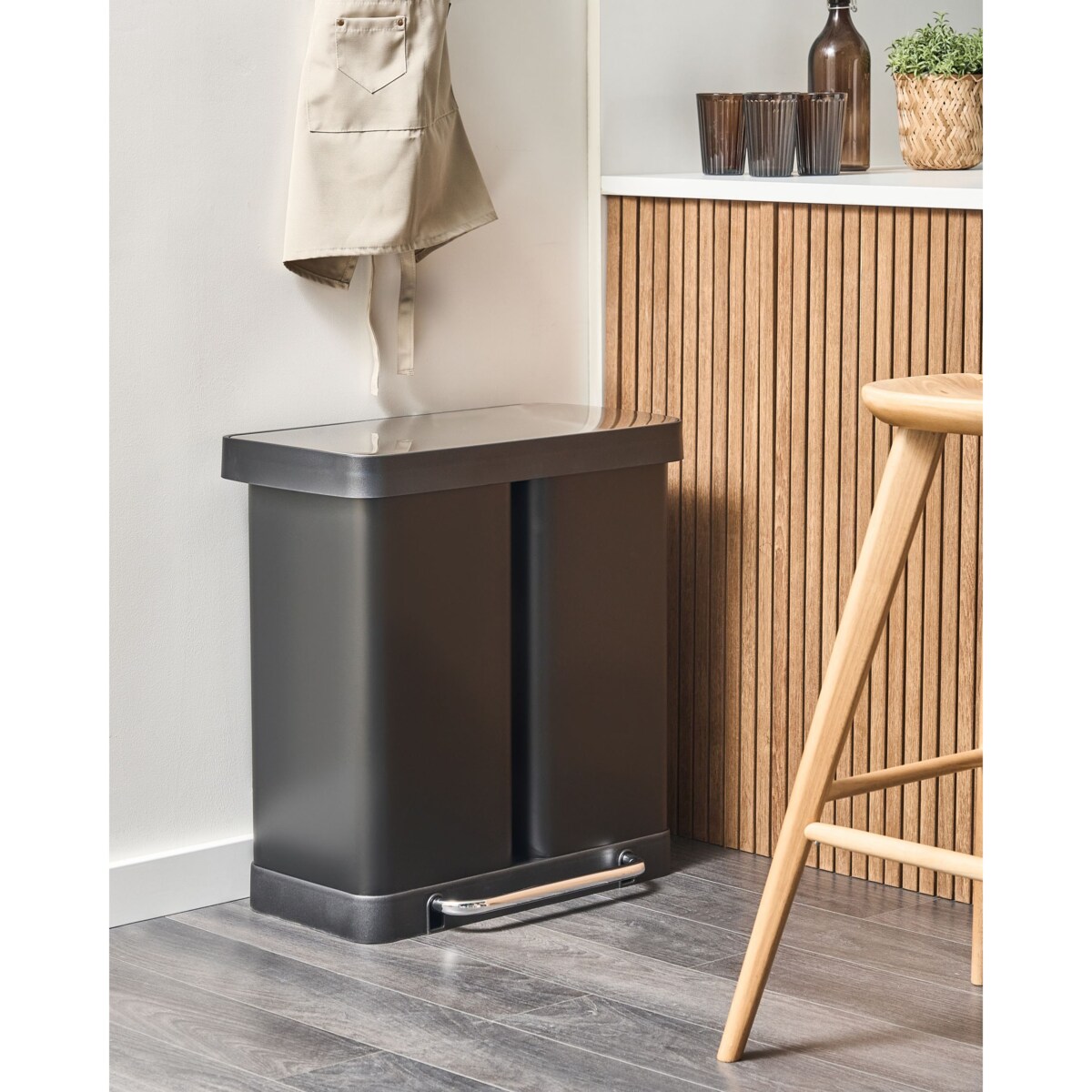 Kosz na śmieci z pedałem dwukomorowy 60 L ECOSORT Metal Czarny