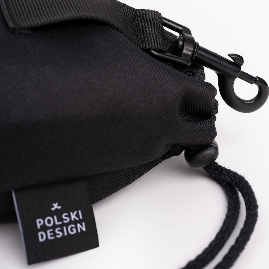 Mini saszetka na smaczki "Black is the new black"