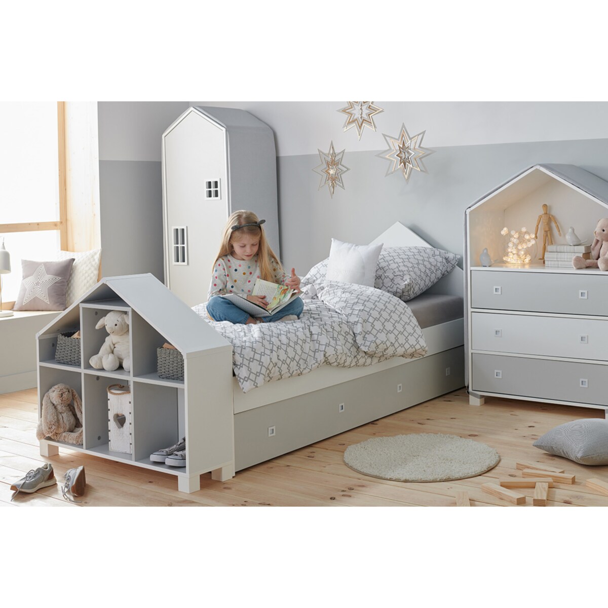 KONSIMO MIRUM Szara szafa z drążkiem w kształcie domku dla dziecka