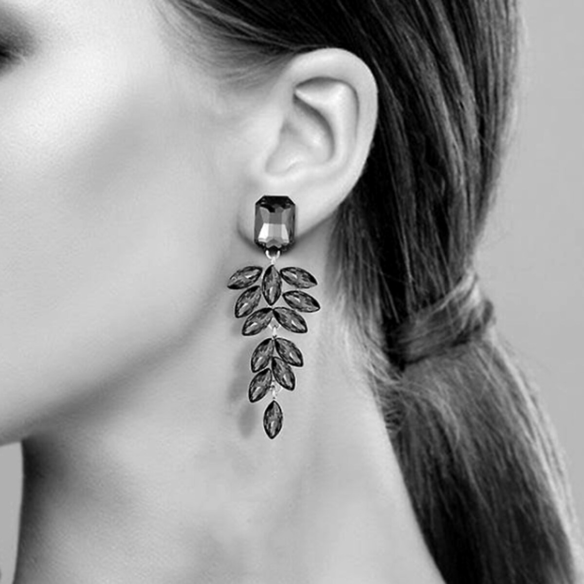 Kolczyki złote listki wiszące na sylwestra