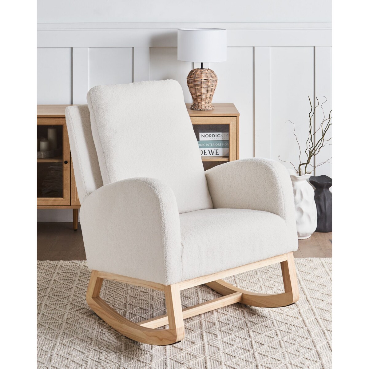 Fotel bujany ALSTA Boucle Złamana biel