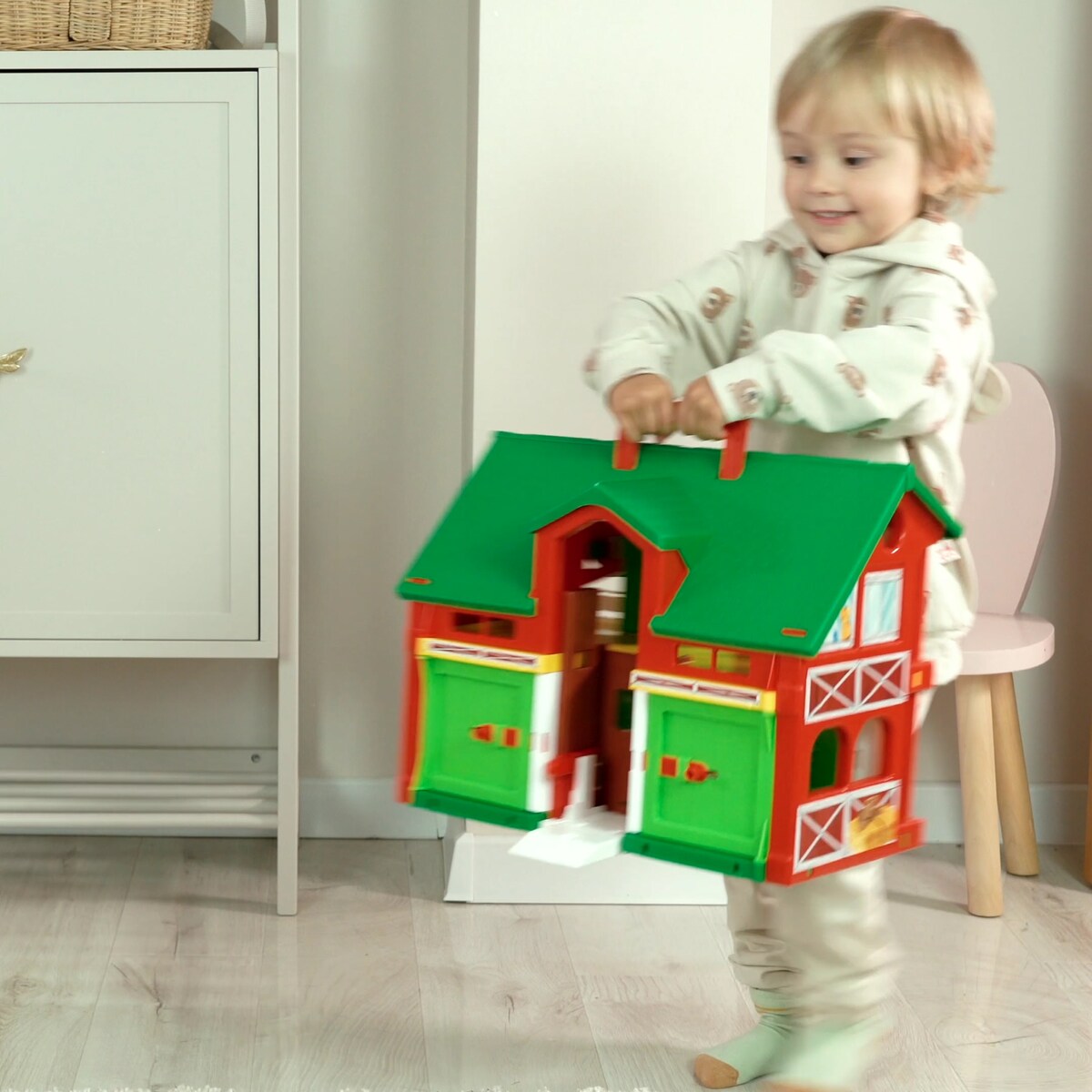 Play House farma