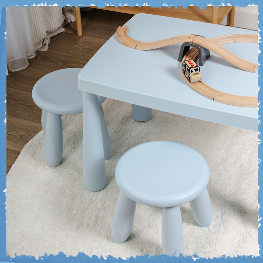 Stolik dla dzieci niebieski plastikowy do pokoju dziecka dziecięcy
