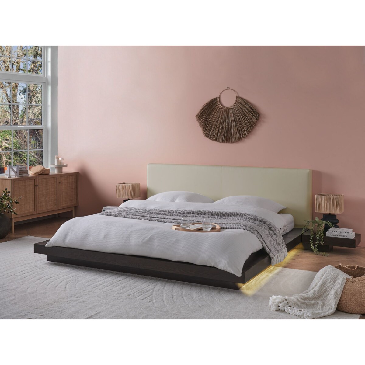 Łóżko z LED ekoskóra 180 x 200 cm ciemne drewno ZEN