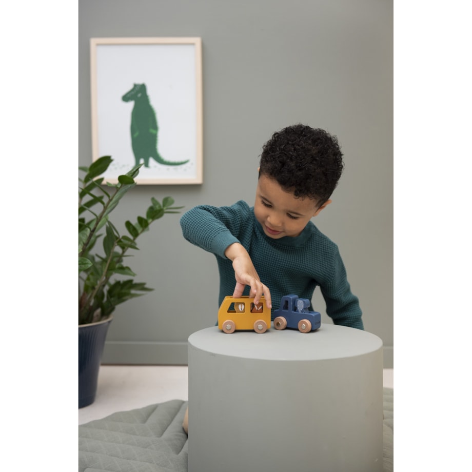 Drewniany zestaw samochodów ze zwierzętami