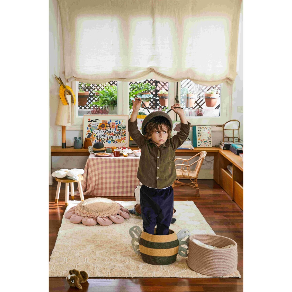 Kosz dekoracyjny Mama Bee, Planet Bee, Lorena Canals