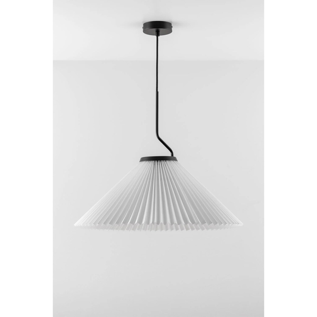 Lampa wisząca biało-czarna Plisse