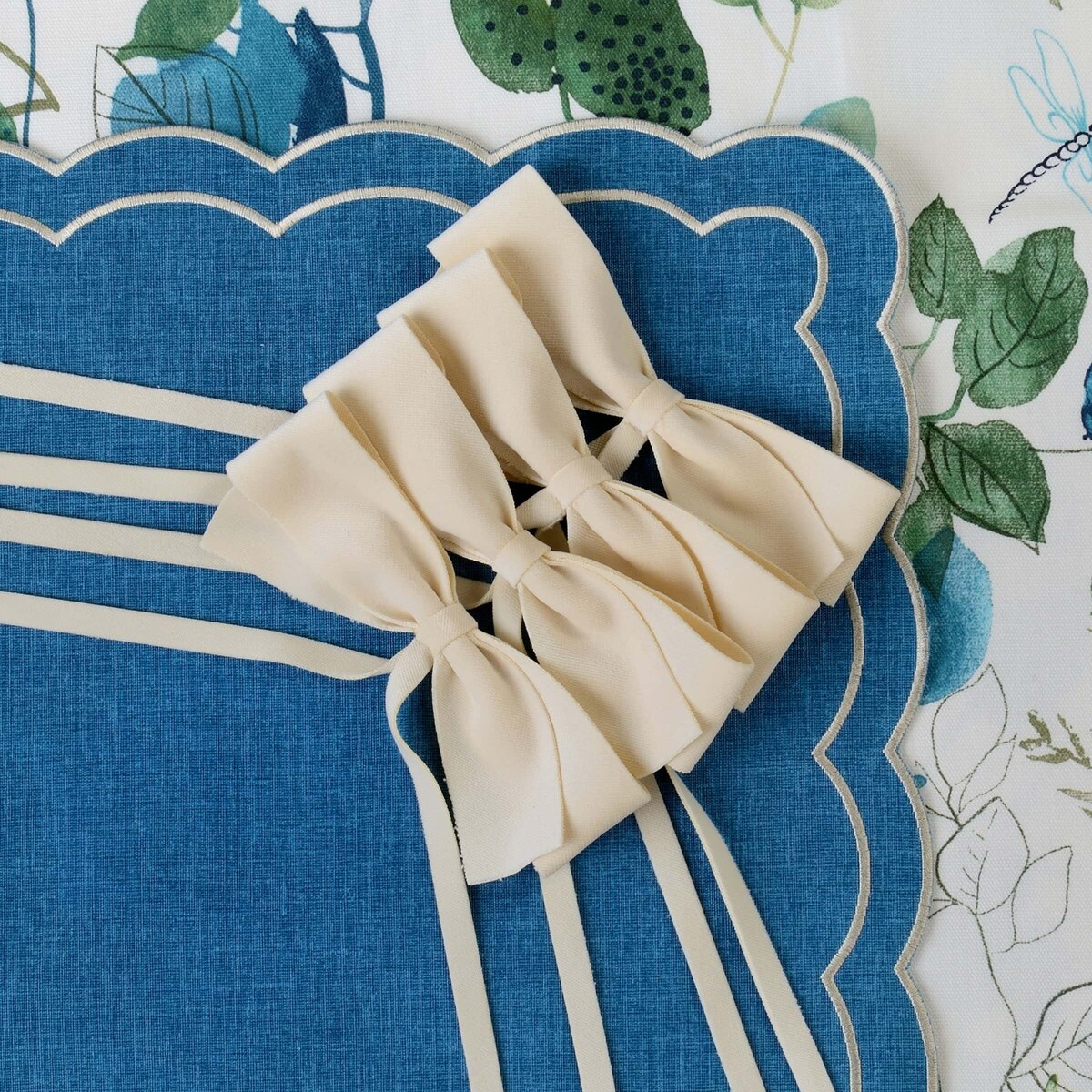 Aksamitne kokardki Ivory Bows - 6 sztuk