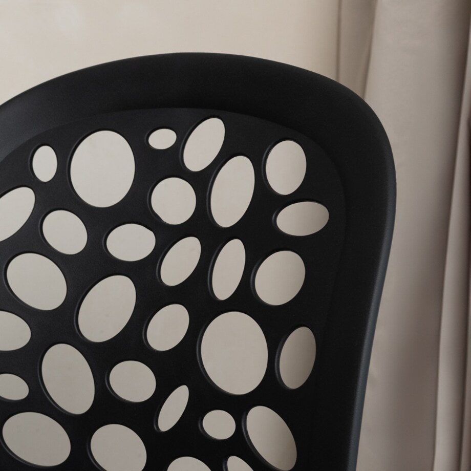 Krzesło plastikowe czarne nowoczesne do salonu ogrodu na balkon