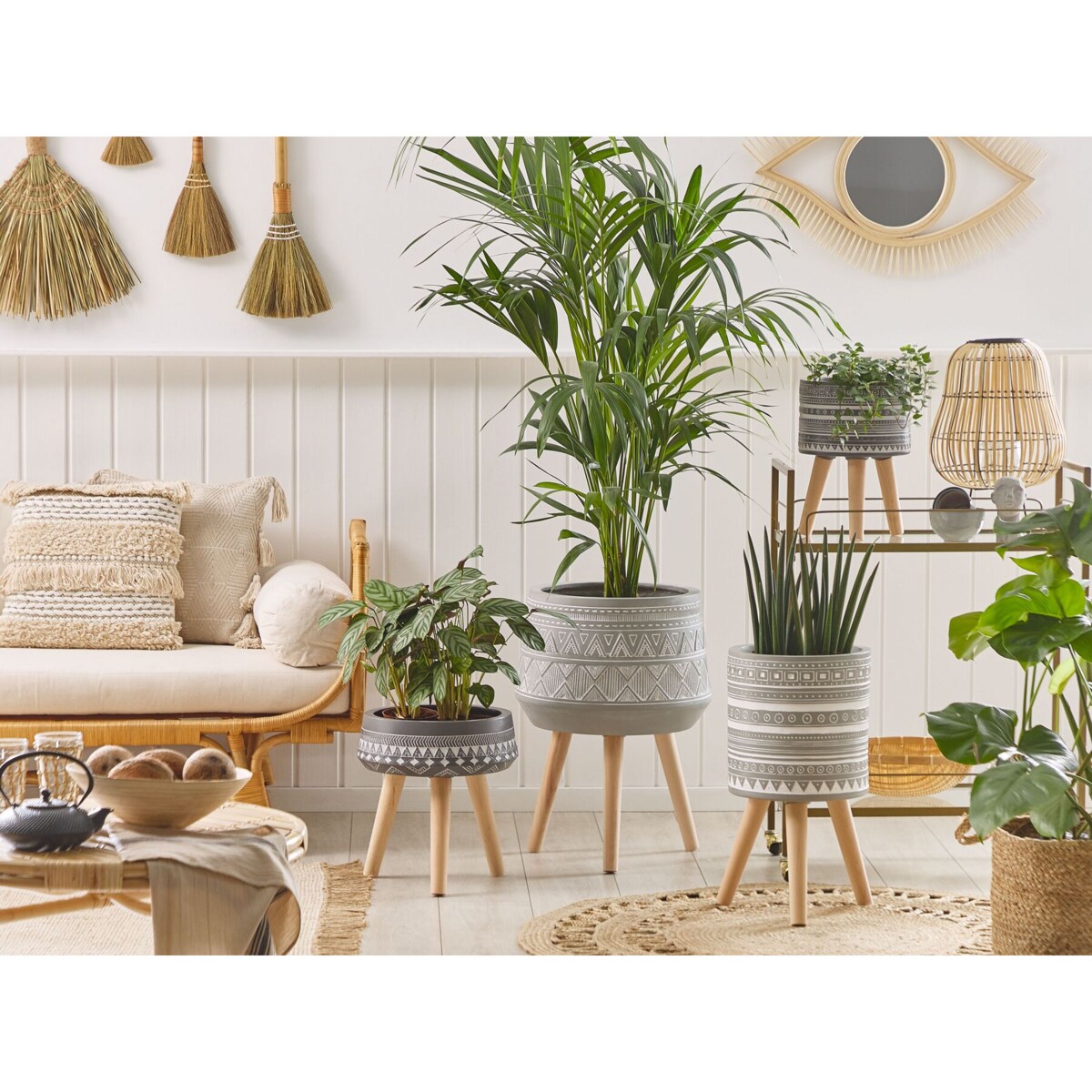 Doniczka na stojaku 44 x 44 x 61 cm jasnoszara MALAKI