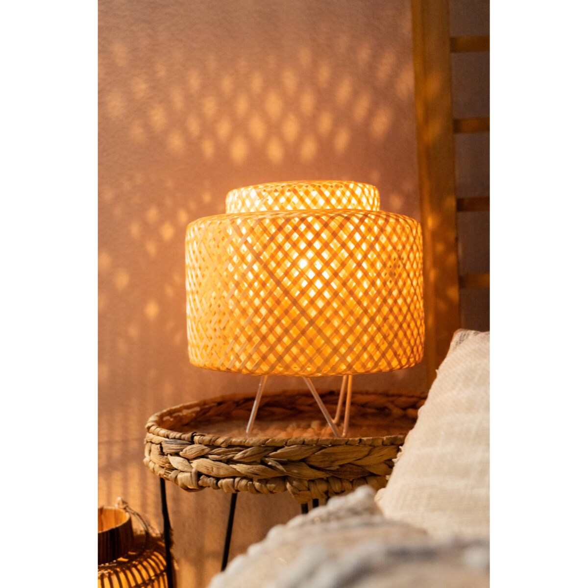 Lampa stołowa boho LIBY, bambusowa plecionka, Ø 25 cm