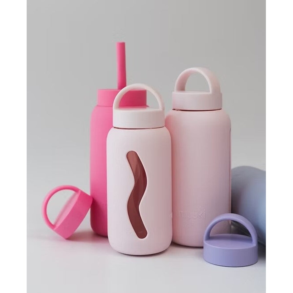 MUUKI MINI BOTTLE szklana butelka na wodę 500 ml, Marshmallow