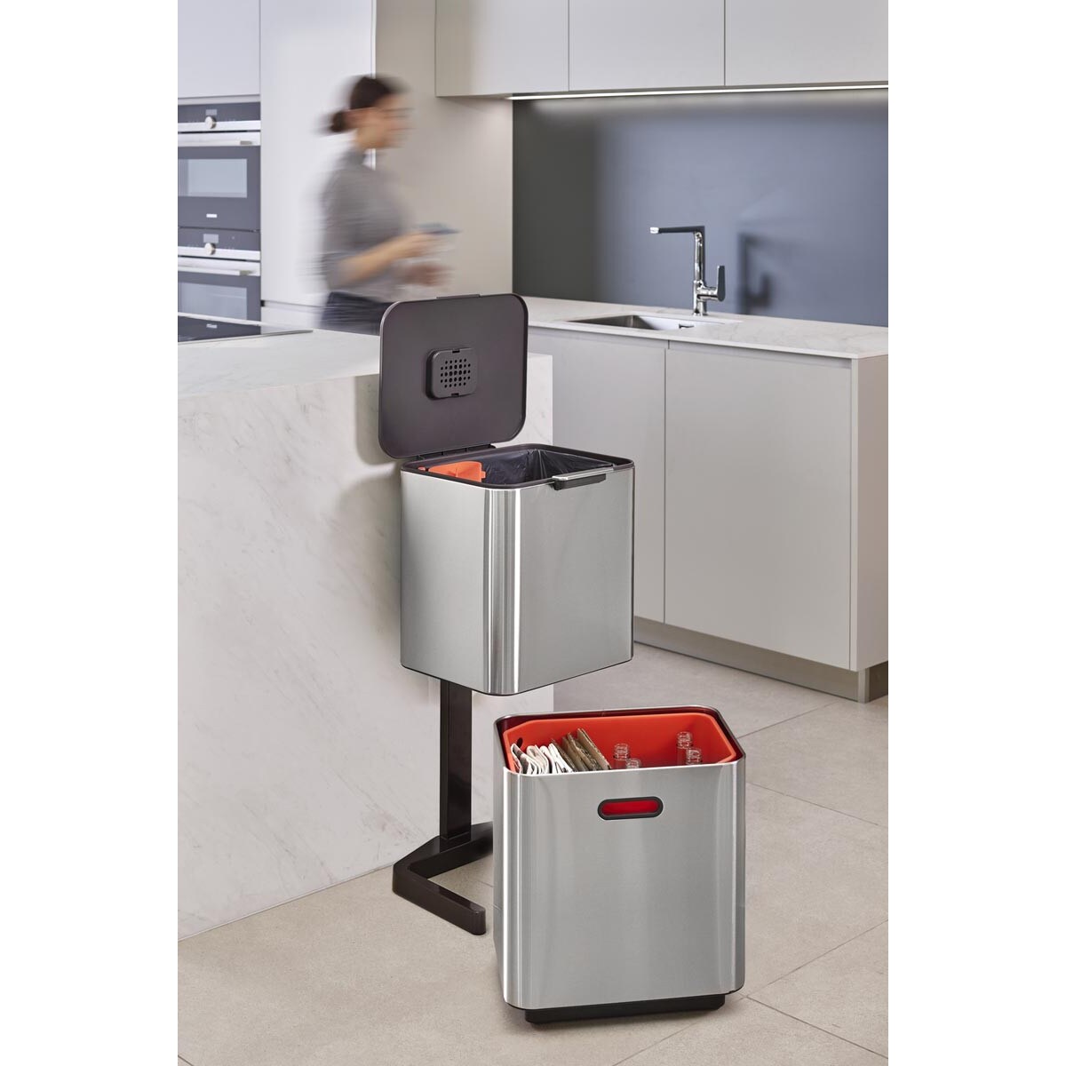 Kosz do segregacji śmieci stalowy Totem Max, 60 l, Joseph Joseph
