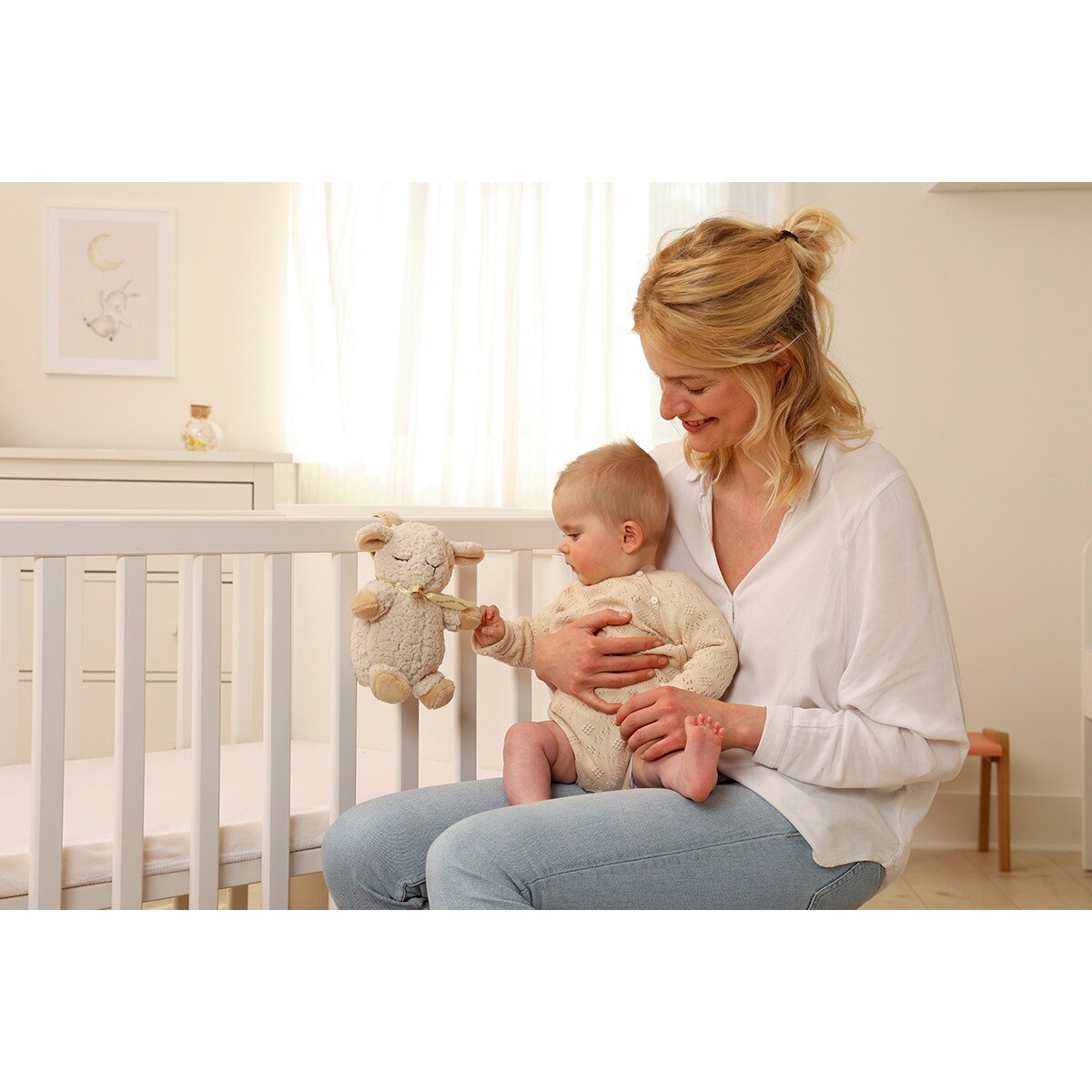 Szumiąca owieczka z pozytywką - Cloud b® Sleep Sheep™ On The Go