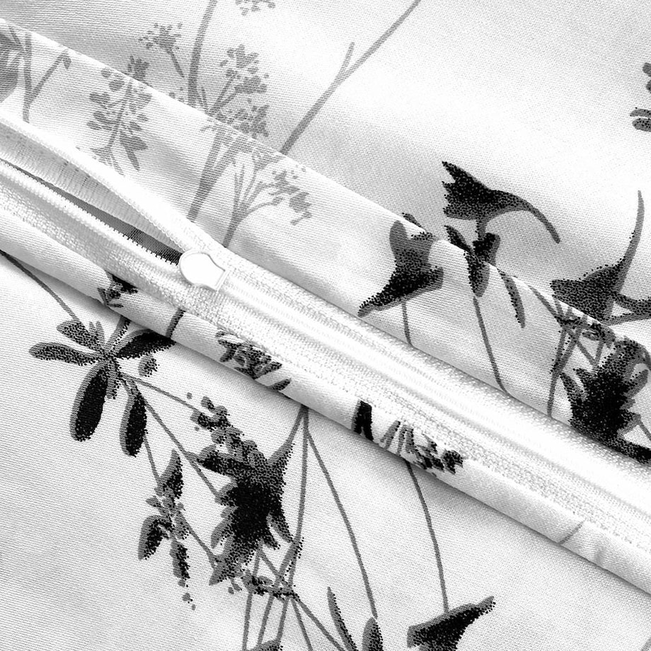 Pościel satyna bawełniana 160x200 Noira biała z czarnym i szarym botanicznym wzorem, Satynlove