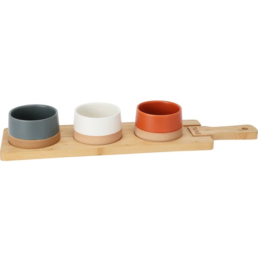Ceramiczne miseczki do serwowani, drewniana taca