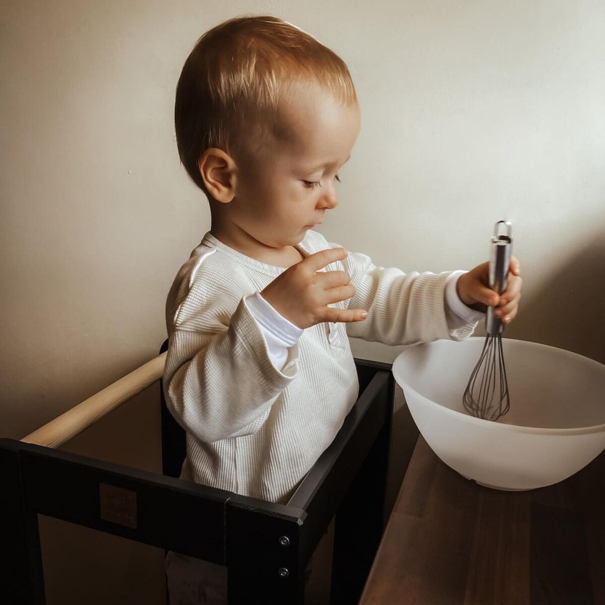 Kitchen Helper Drewniany Pomocnik Kuchenny dla Dziecka, Czarny-Naturalny