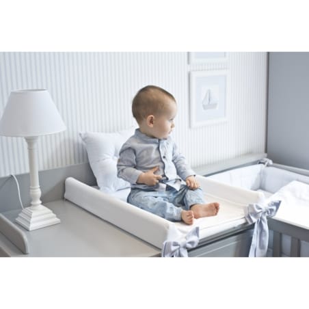 Przewijak z szarymi kokardami