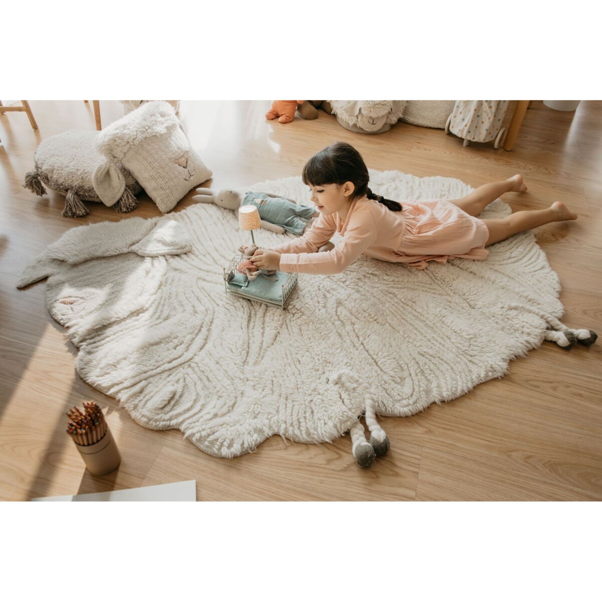 Poduszka wełniana owca Pink Nose Sheep Lorena Canals