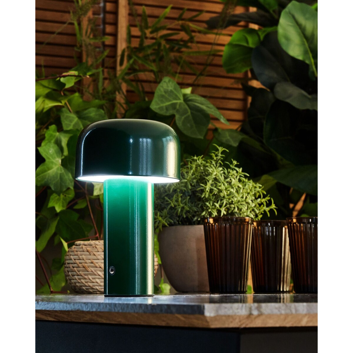 Bezprzewodowa lampa stołowa metalowa zielona BESOS
