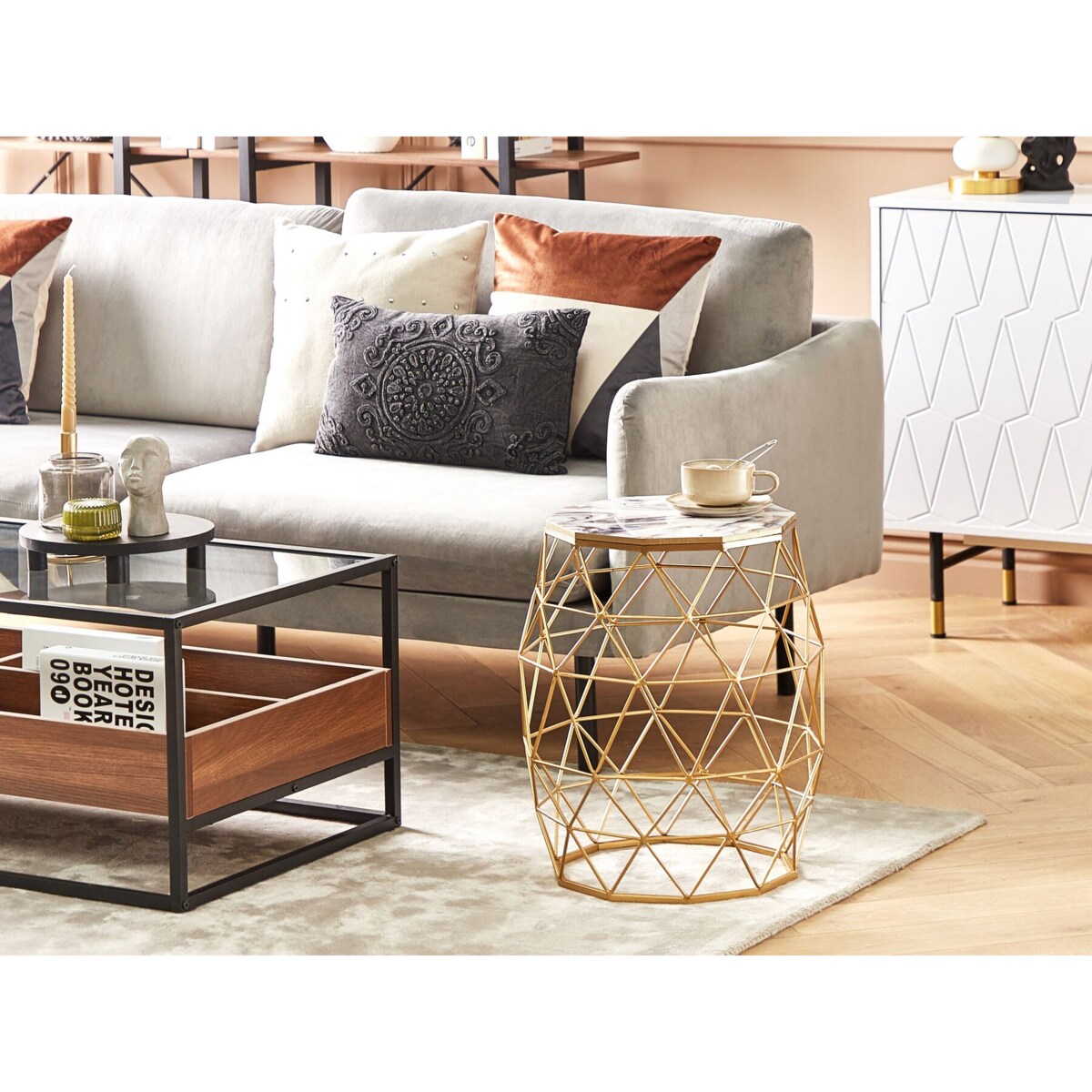 Stolik pomocniczy efekt marmuru ze złotym HALSEY