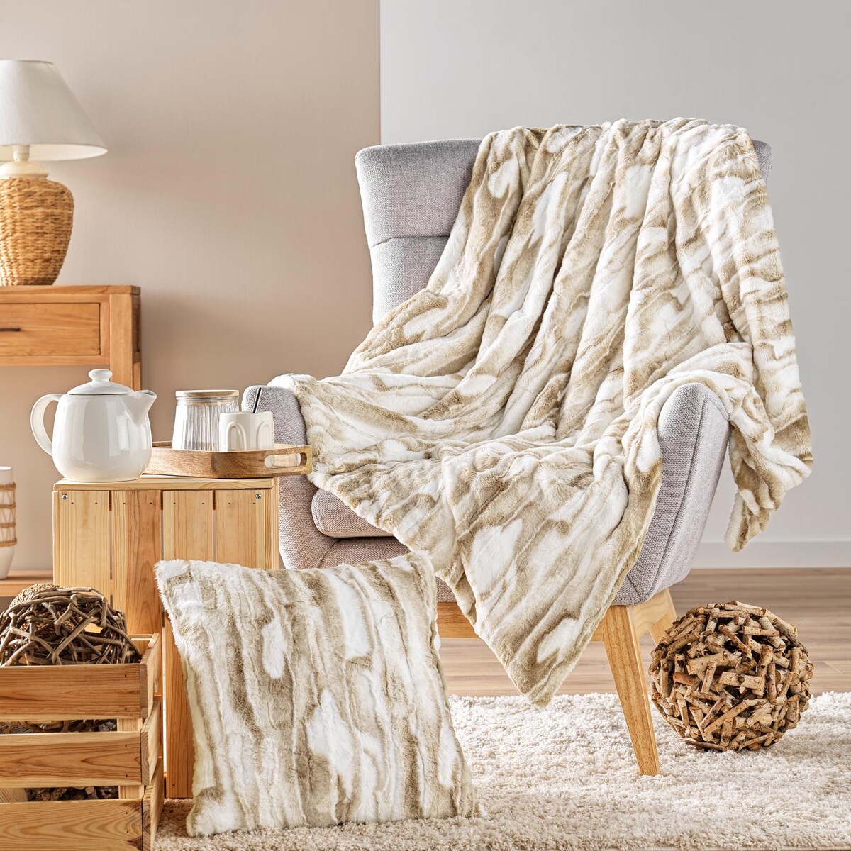 Poszewka dekoracyjna 45 x 45 cm CHEYENNE