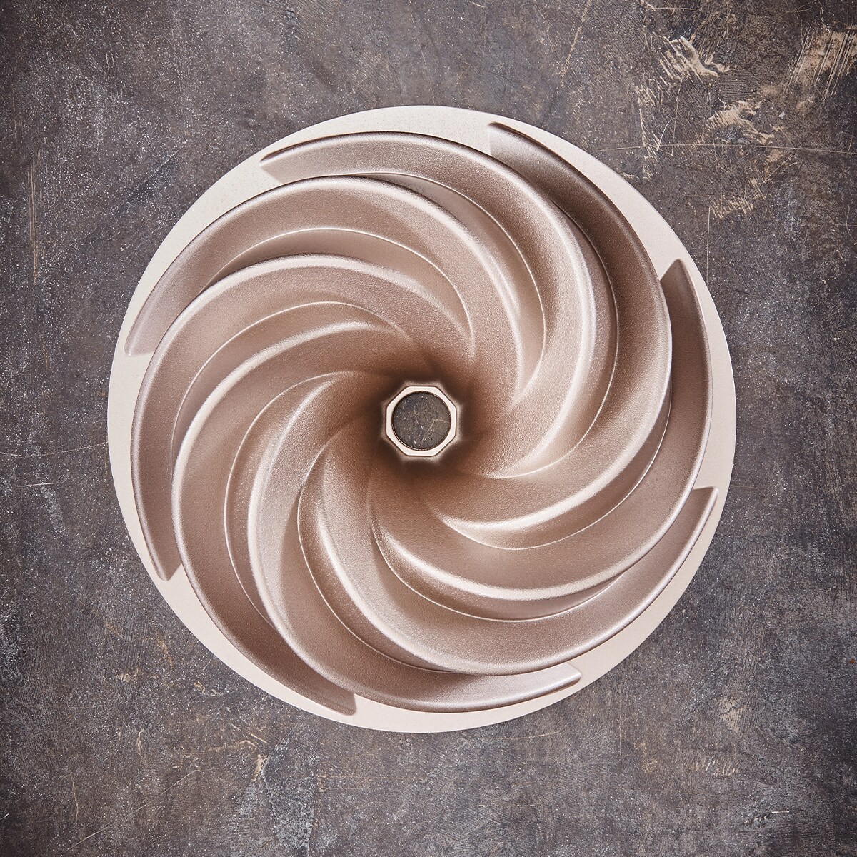 Forma do babki Novel 24 cm Contoura