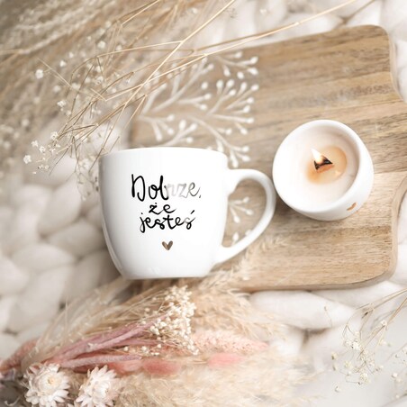 Biały Kubek Porcelanowy 300 ml - Napis Dobrze, że Jesteś z Motywem Złotego Serca dla Przyjaciółki na Urodziny