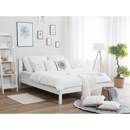 Łóżko drewniane 140 x 200 cm białe TANNAY