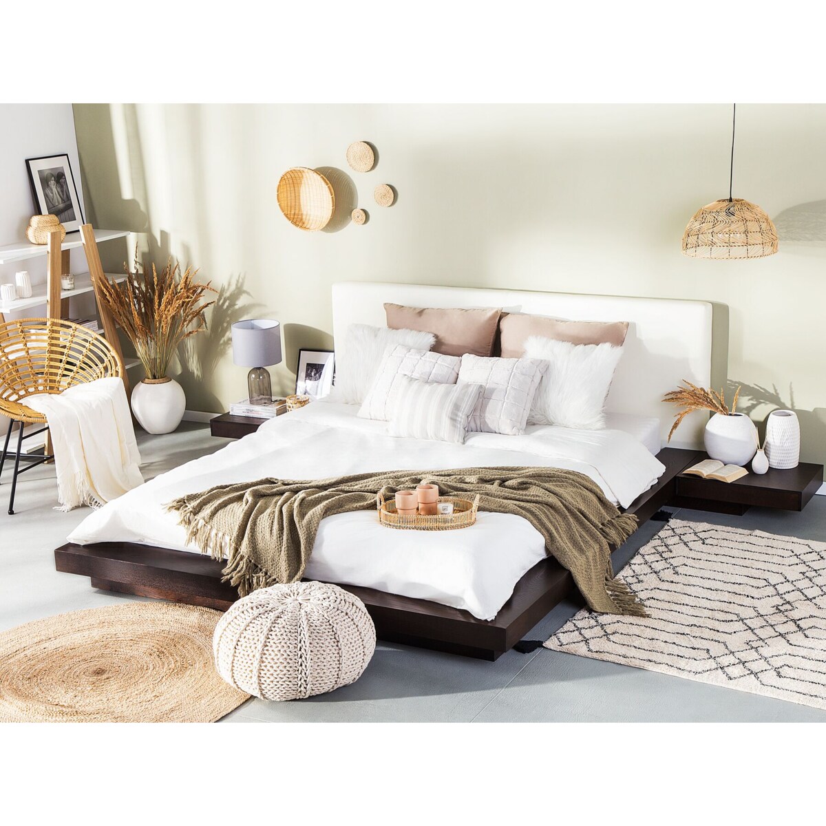 Łóżko ze stolikami nocnymi 180 x 200 cm ciemne drewno ZEN