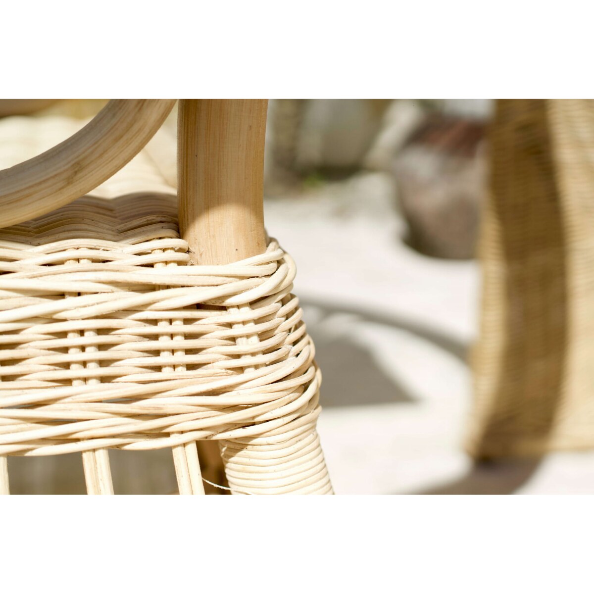 STOLIK RATTANOWY CORI