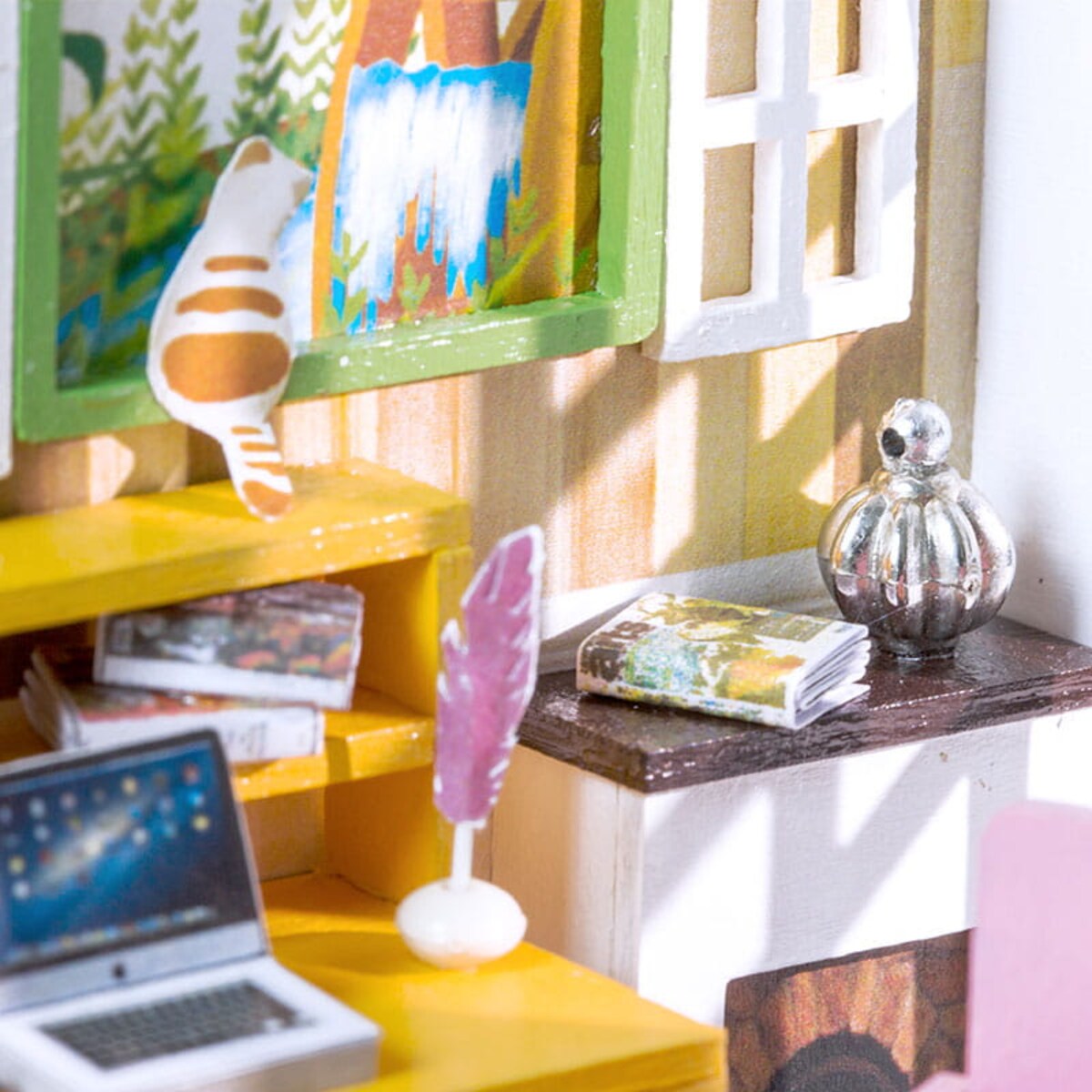 Miniaturowy domek - Kącik biurowy