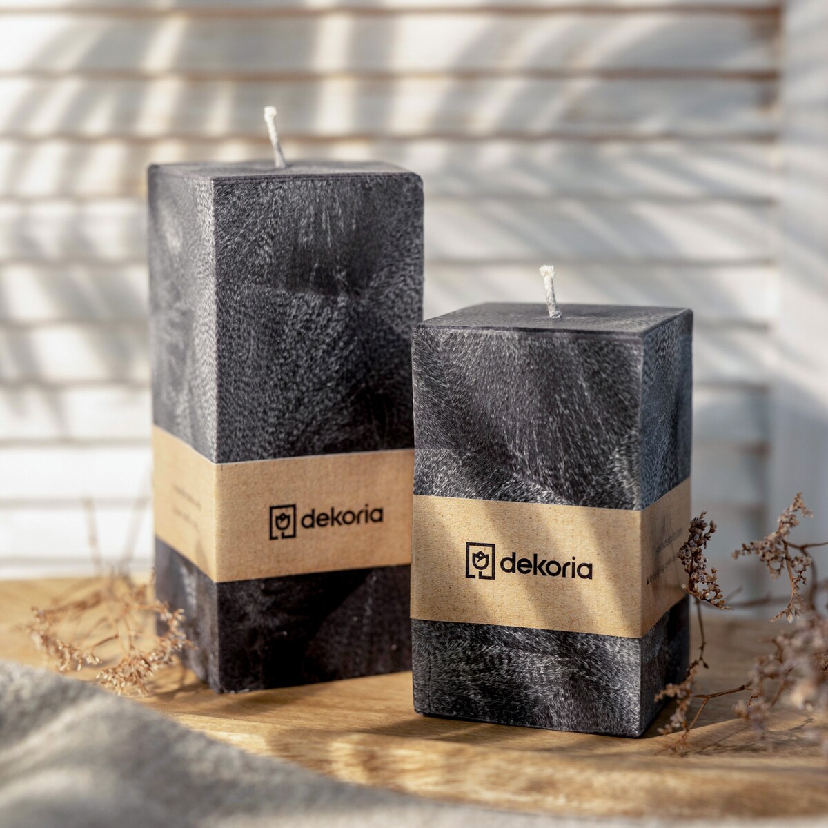 Świeca zapachowa palmowa kostka Black, 7,5x7,5x18 cm