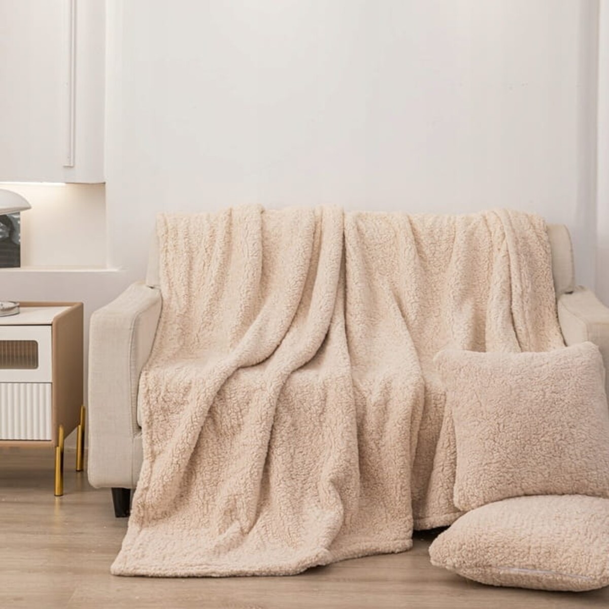 KOC BUKLA NARZUTA PLED NA ŁÓŻKO 80x160 CM BEŻ CIEPŁY MILUTKI BOUCLE