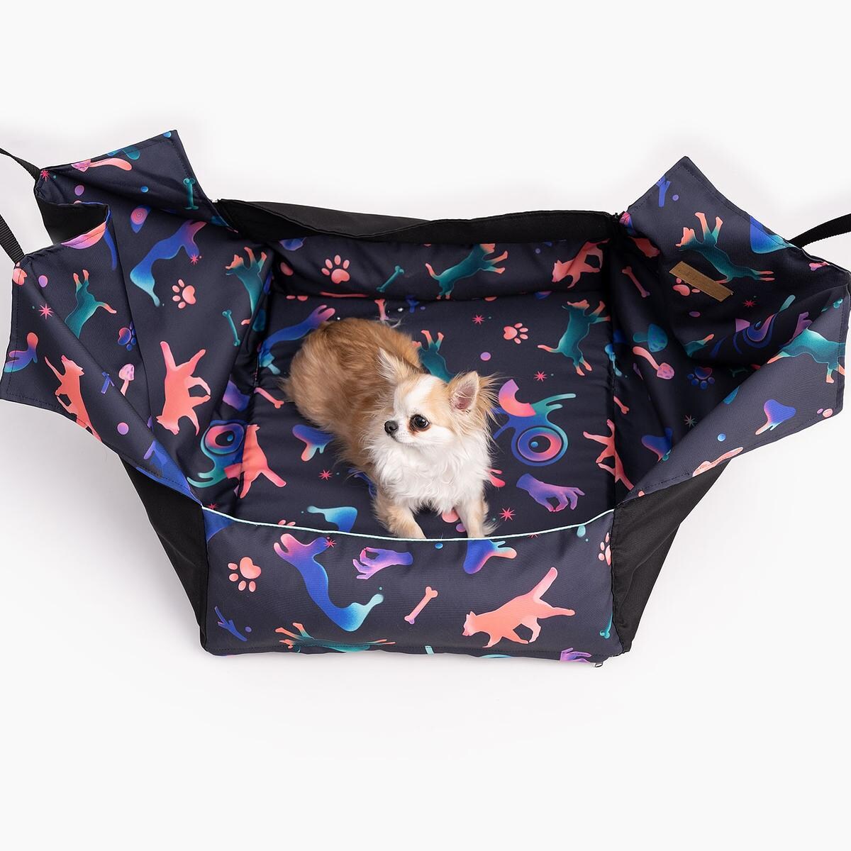 Fotelik do samochodu "Psychodelia"