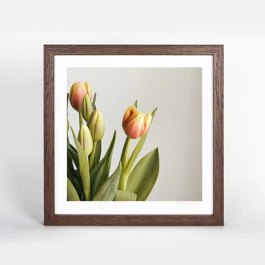 Brązowa ciemna ramka na zdjęcia 30x30 cm wisząca rama MDF z plexi klasyczna ramka kwadratowa