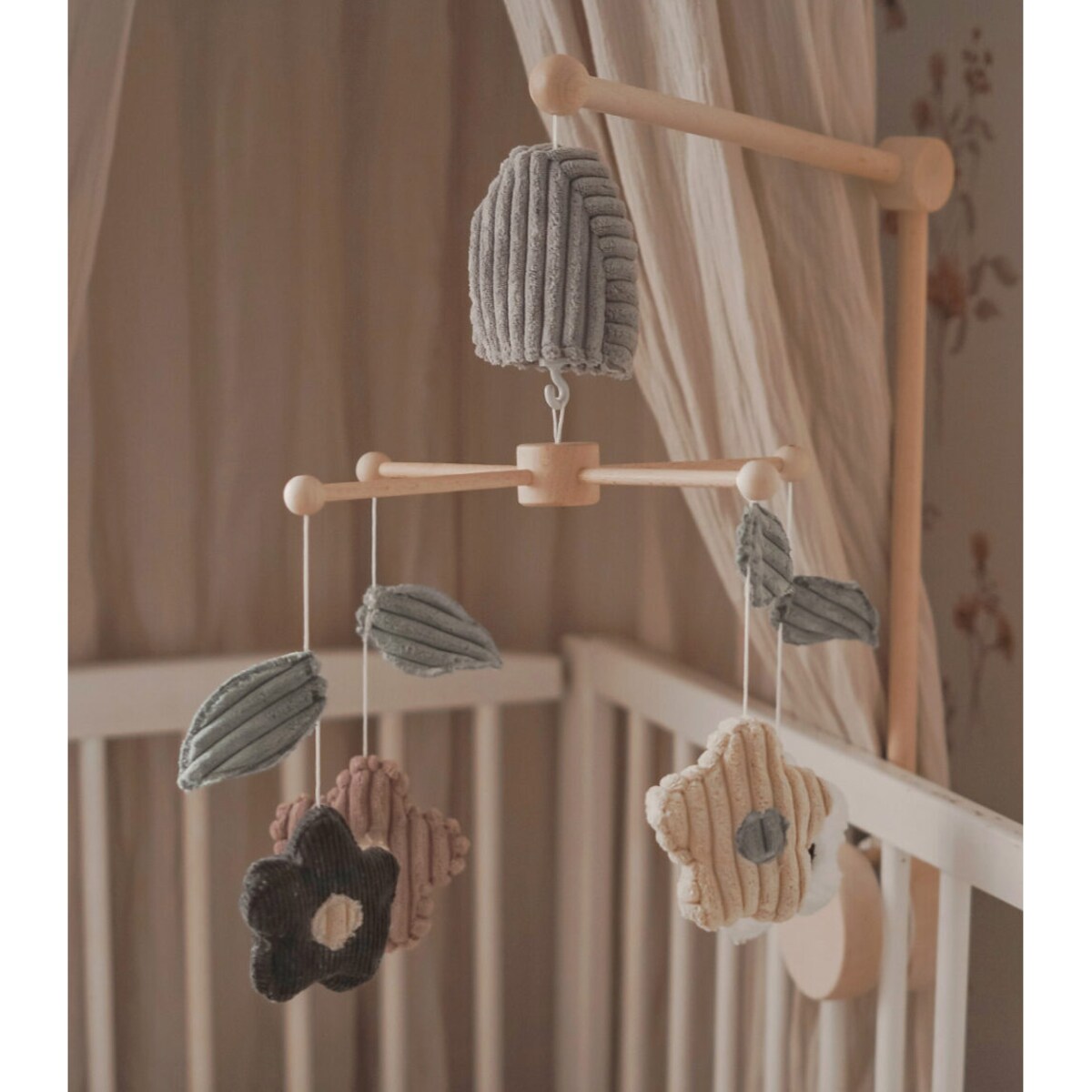 Daisy – karuzela do łóżeczka z obrotową pozytywką