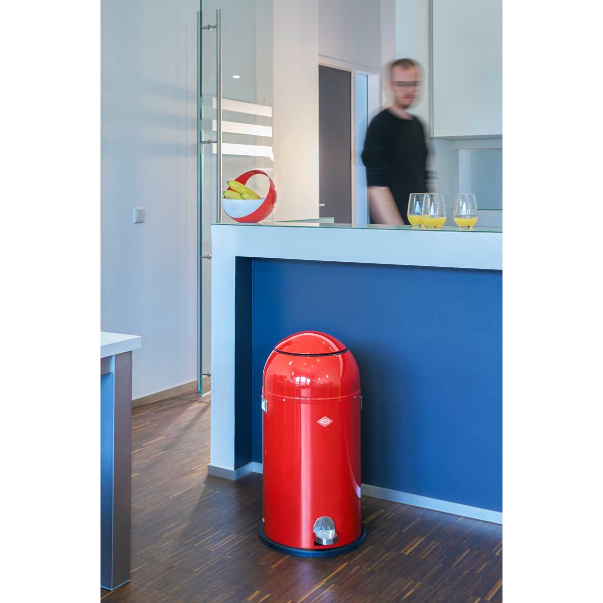 Kosz na śmieci czerwony 33l Liftmaster Wesco