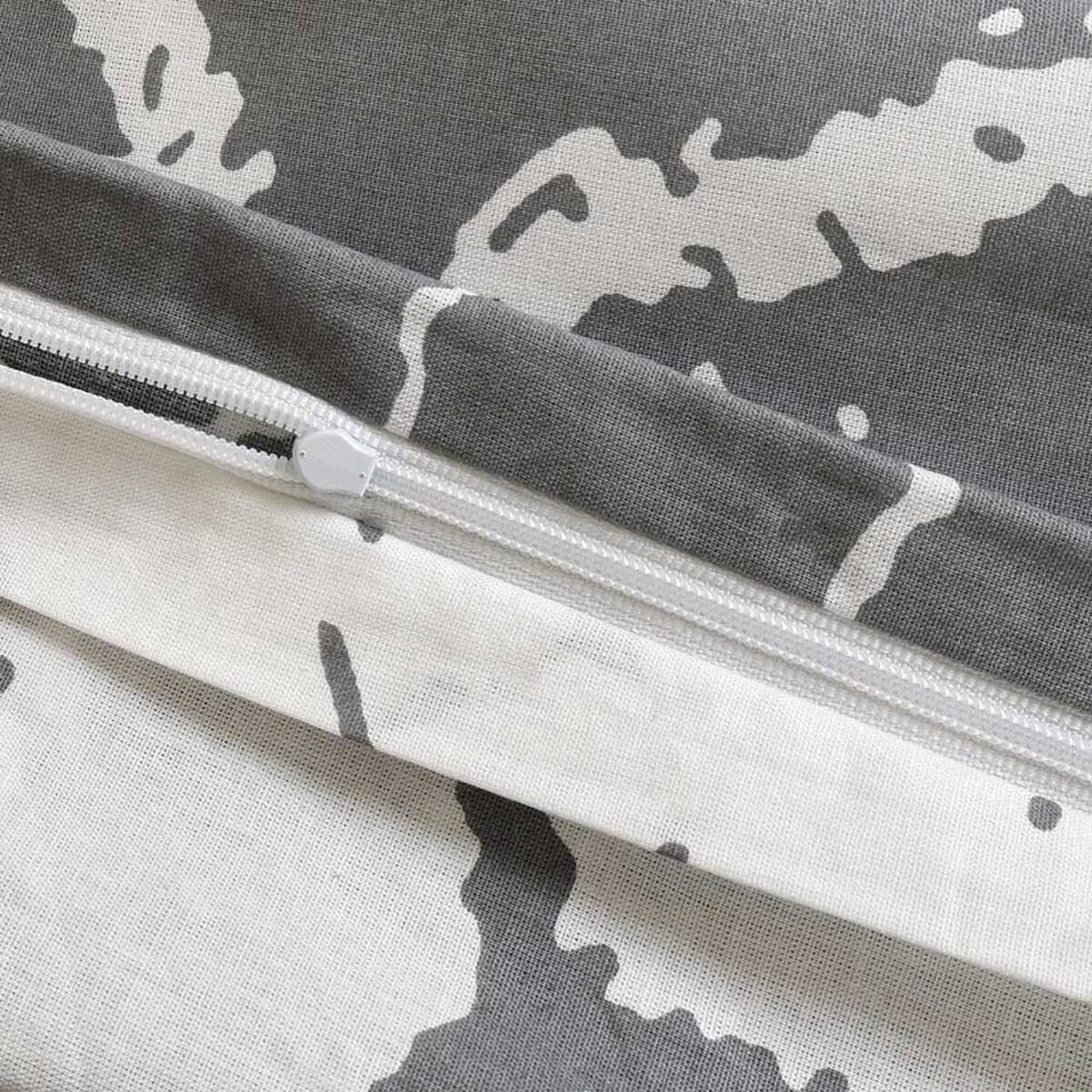 Pościel bawełniana 200x220 Mercer Grey szara i biała w dekoracyjny wzór, Cottonlove Exclusive, Darymex