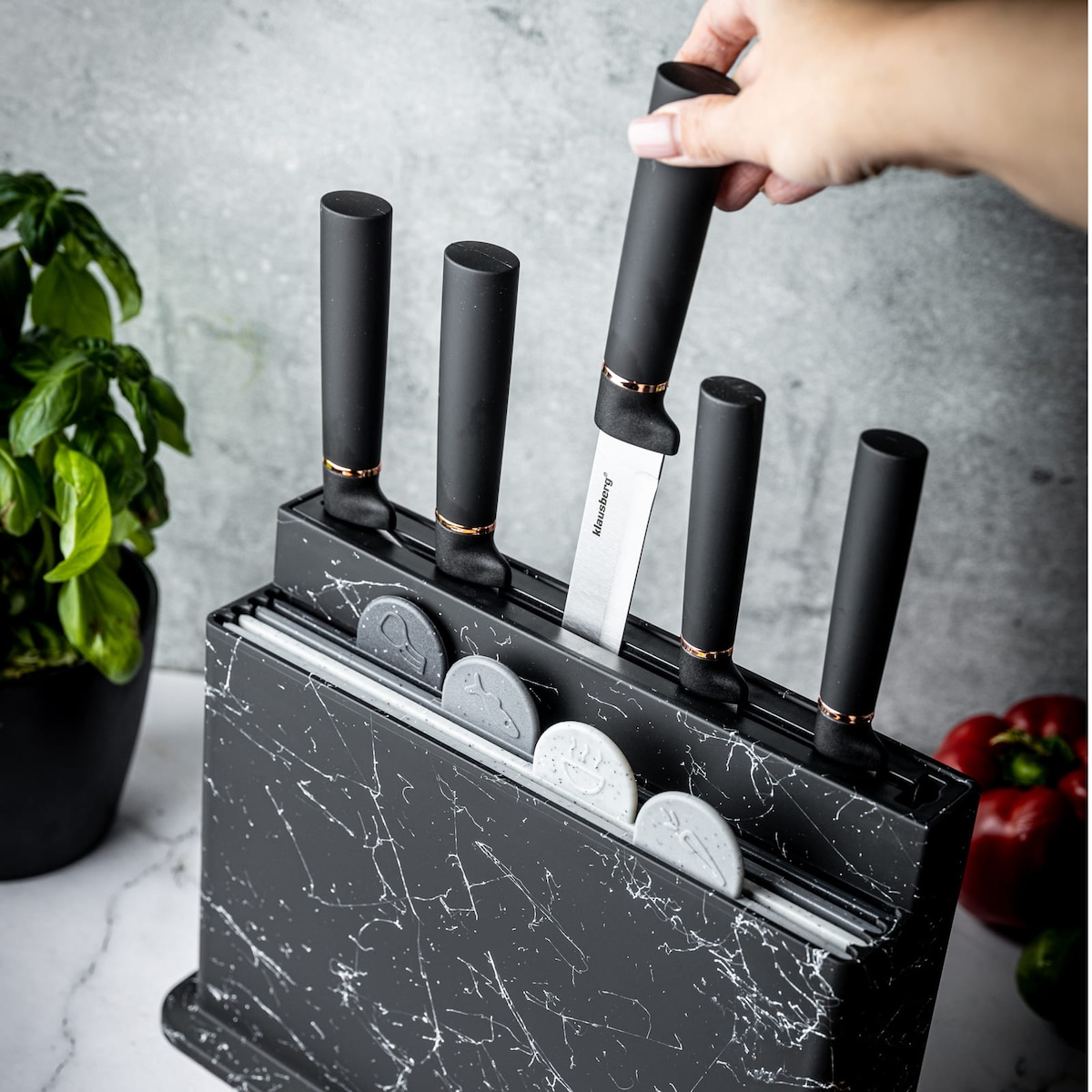 Zestaw noży kuchennych w bloku z deskami do krojenia noże KLAUSBERG