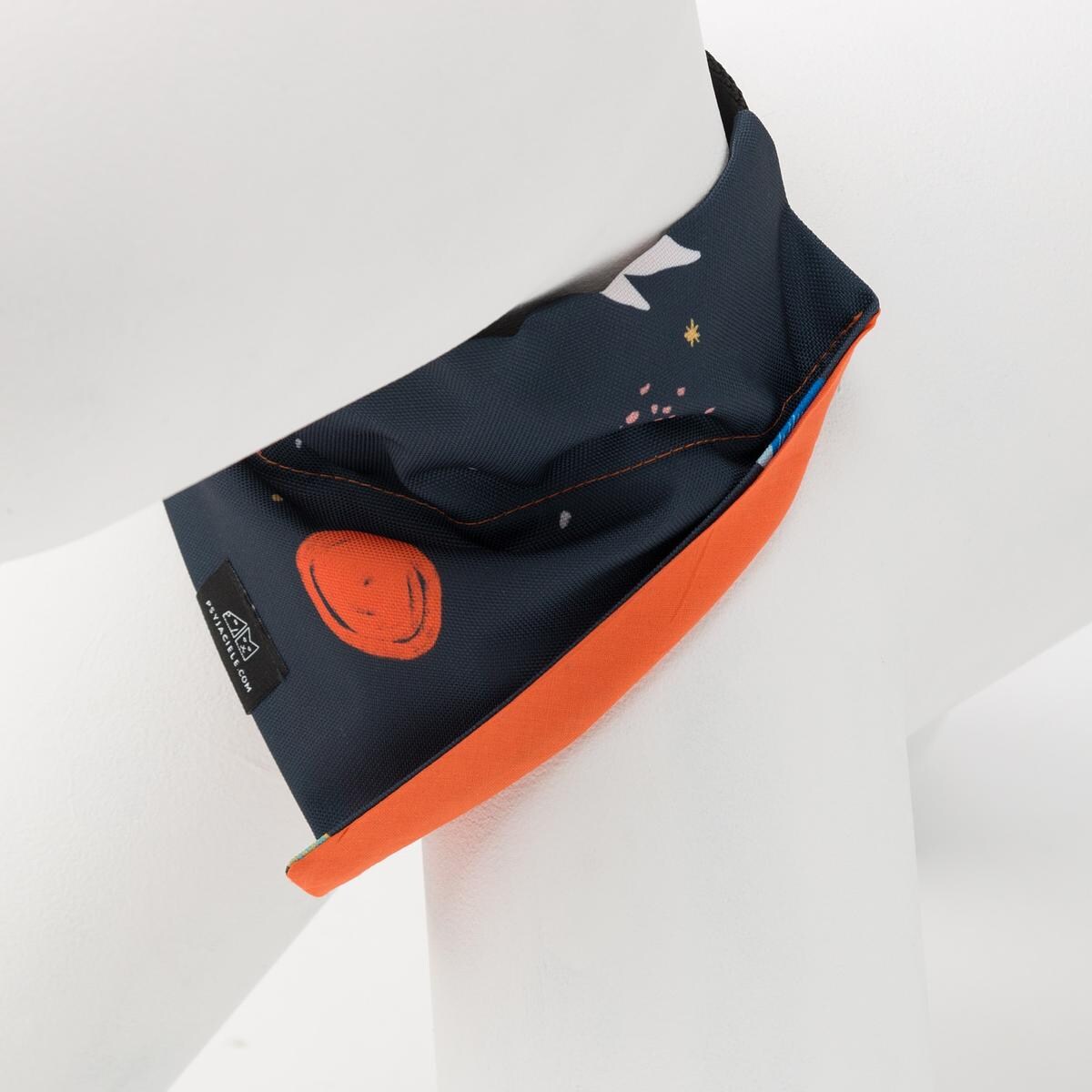 Bandanka "I need space" na obrożę - Rozmiar: M, Rodzaj: Do obroży