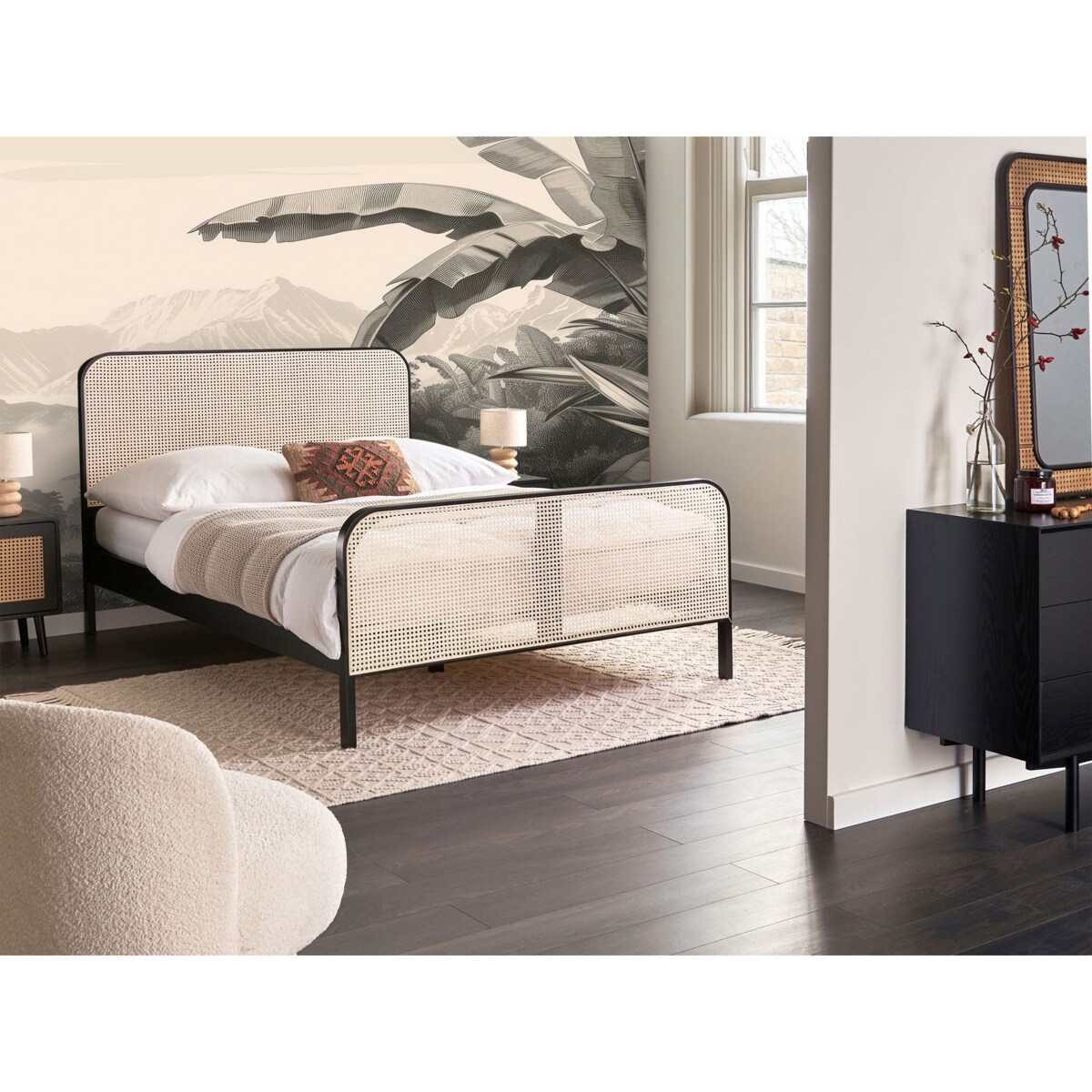 Łóżko Drewno sosnowe GONFARON 140 x 200 cm Czarny