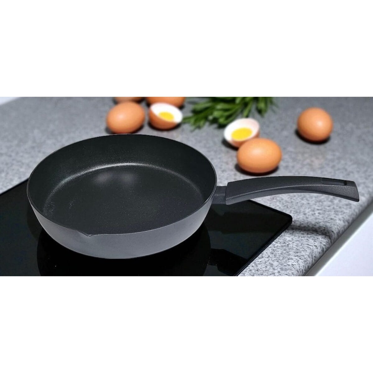 Patelnia tradycyjna do smażenia 22 cm nieprzywierająca NON-STICK czarna indukcja na gaz ZILNER