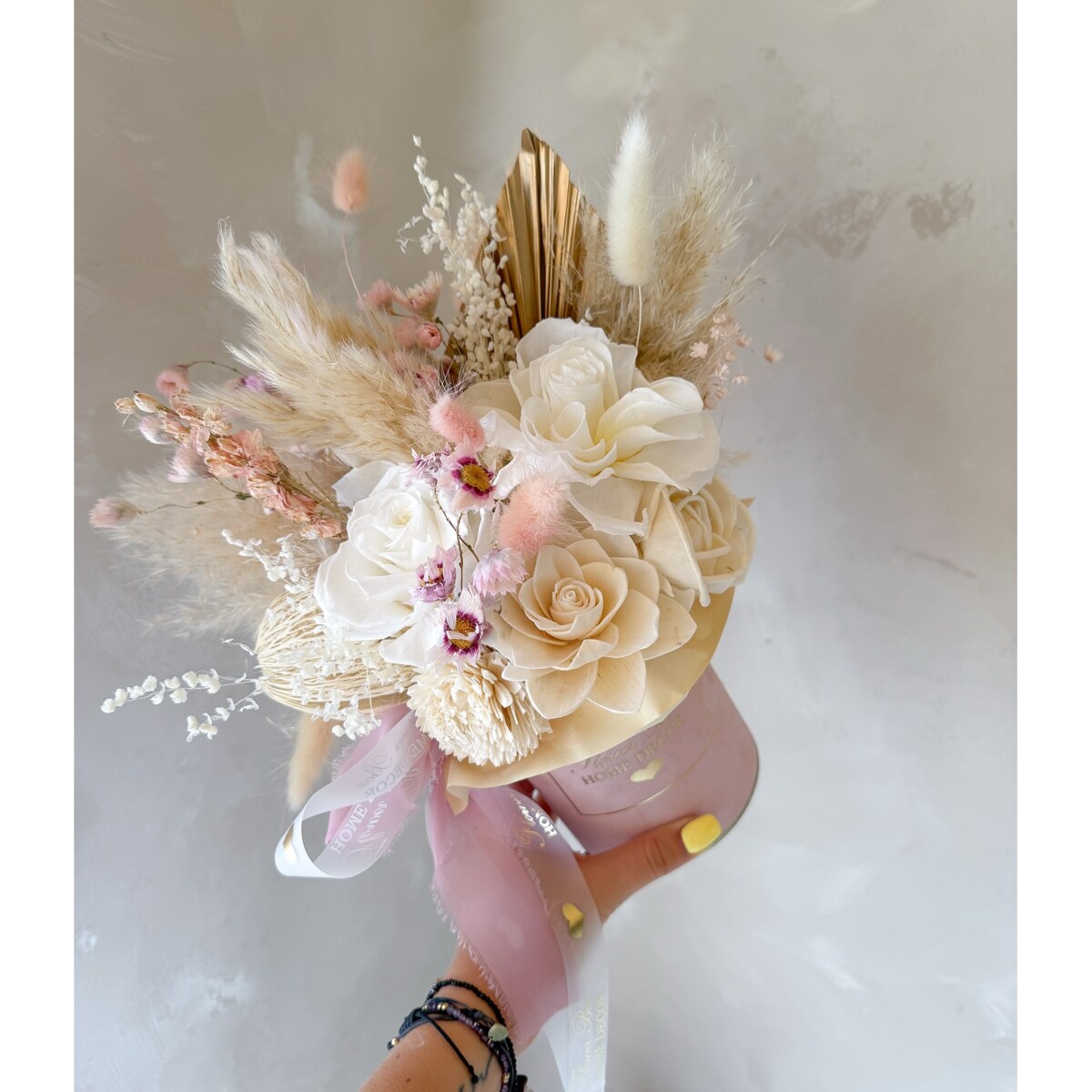 Flower Box wieczne róże białe