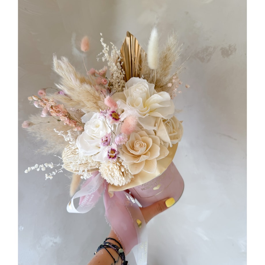 Flower Box wieczne róże białe