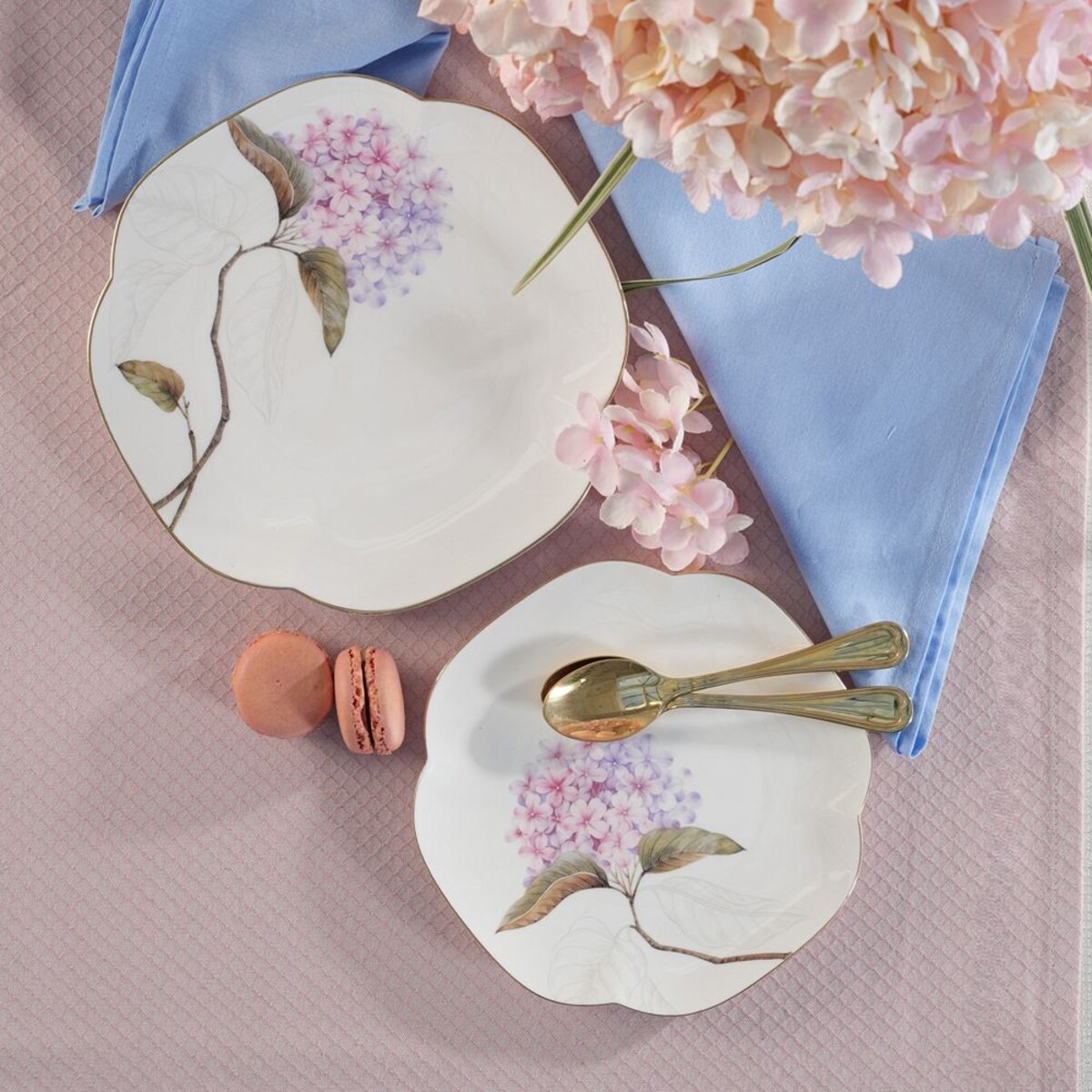 VILLA ITALIA Talerzyk deserowy porcelanowy 16,5 x 16,5 cm MAGIC BLOOMS