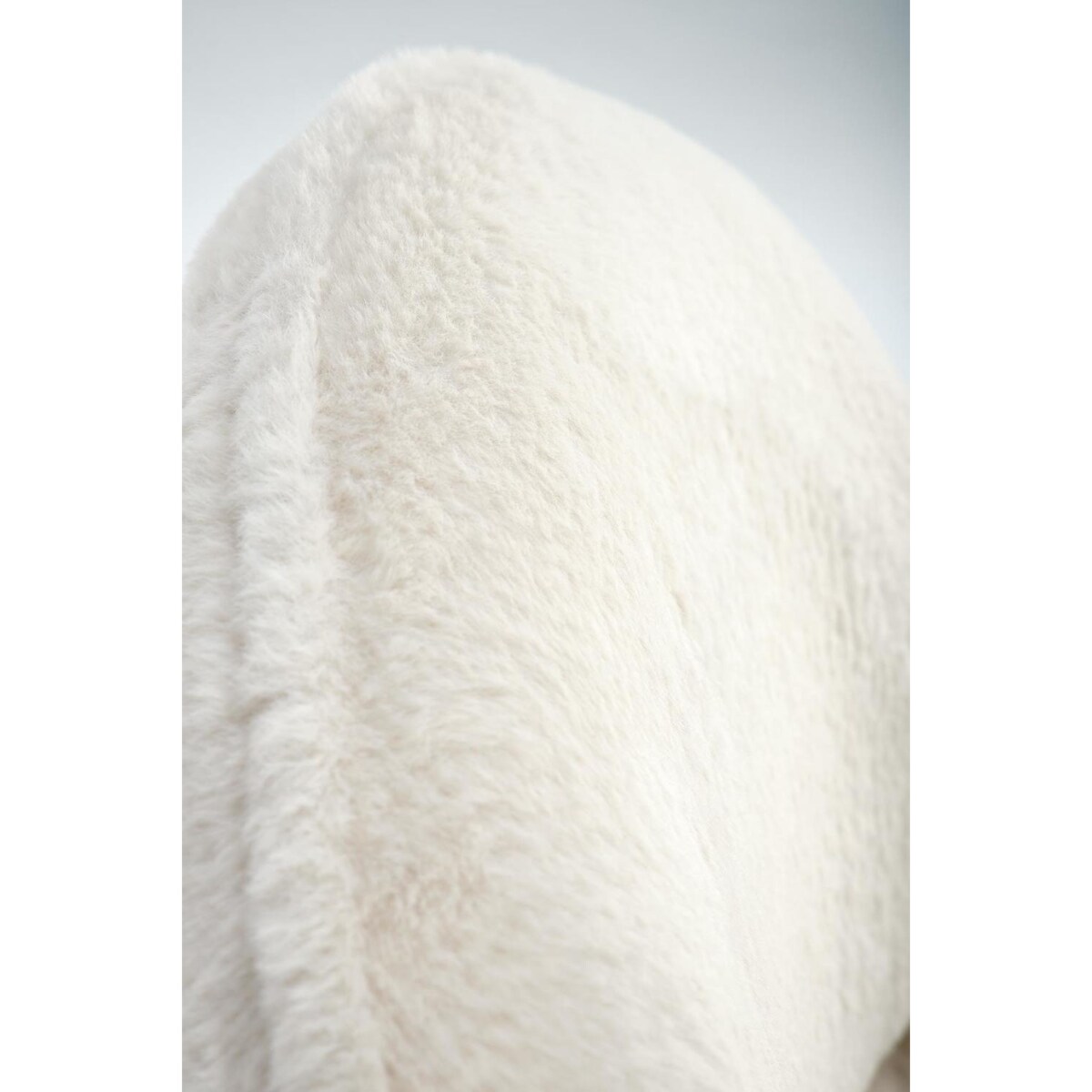 FOTEL WYPOCZYNKOWY Gloris kremowy pluszowy DWIE PODUSZKI