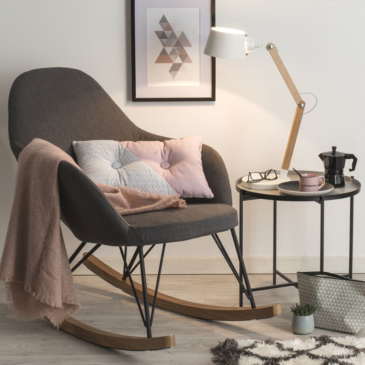 Fotel bujany EWAN na płozach