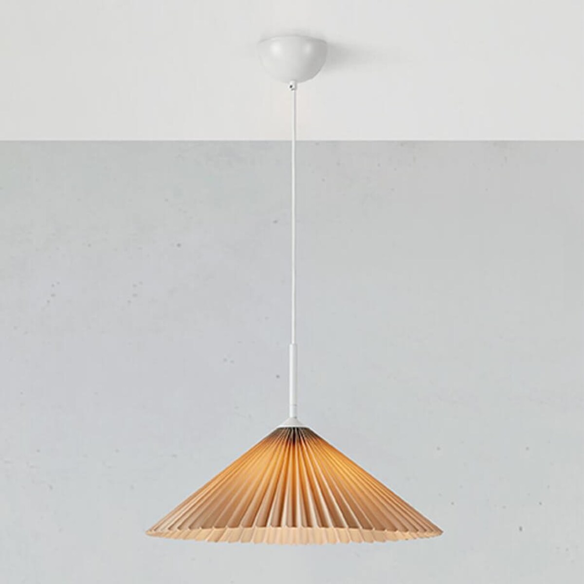 Lampa wisząca nad stół Plisado 108710 Markslojd materiał beżowy