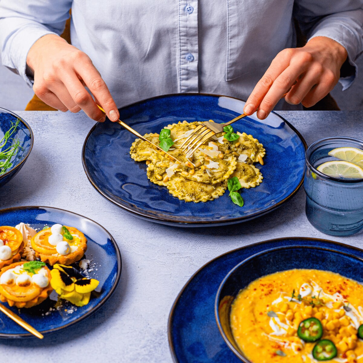 Serwis obiadowy Uminami niebieski na 12 osób 36 szt. Nowoczesny Do zmywarki Komplet talerzy